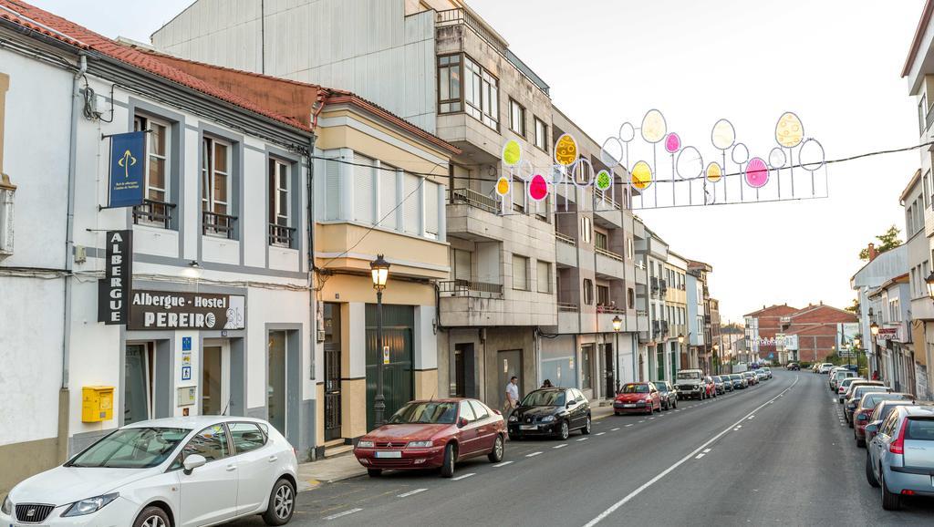 Pensión Pereiro Melide Exterior foto